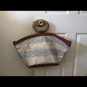 Bag with wooden handle